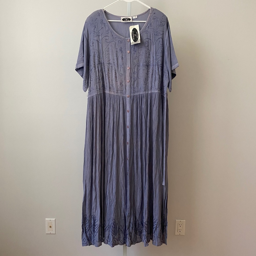 Style In Fashion  Boho Beachy Relaxed Lagenlook Embroidered Maxi Dress Plus Blue